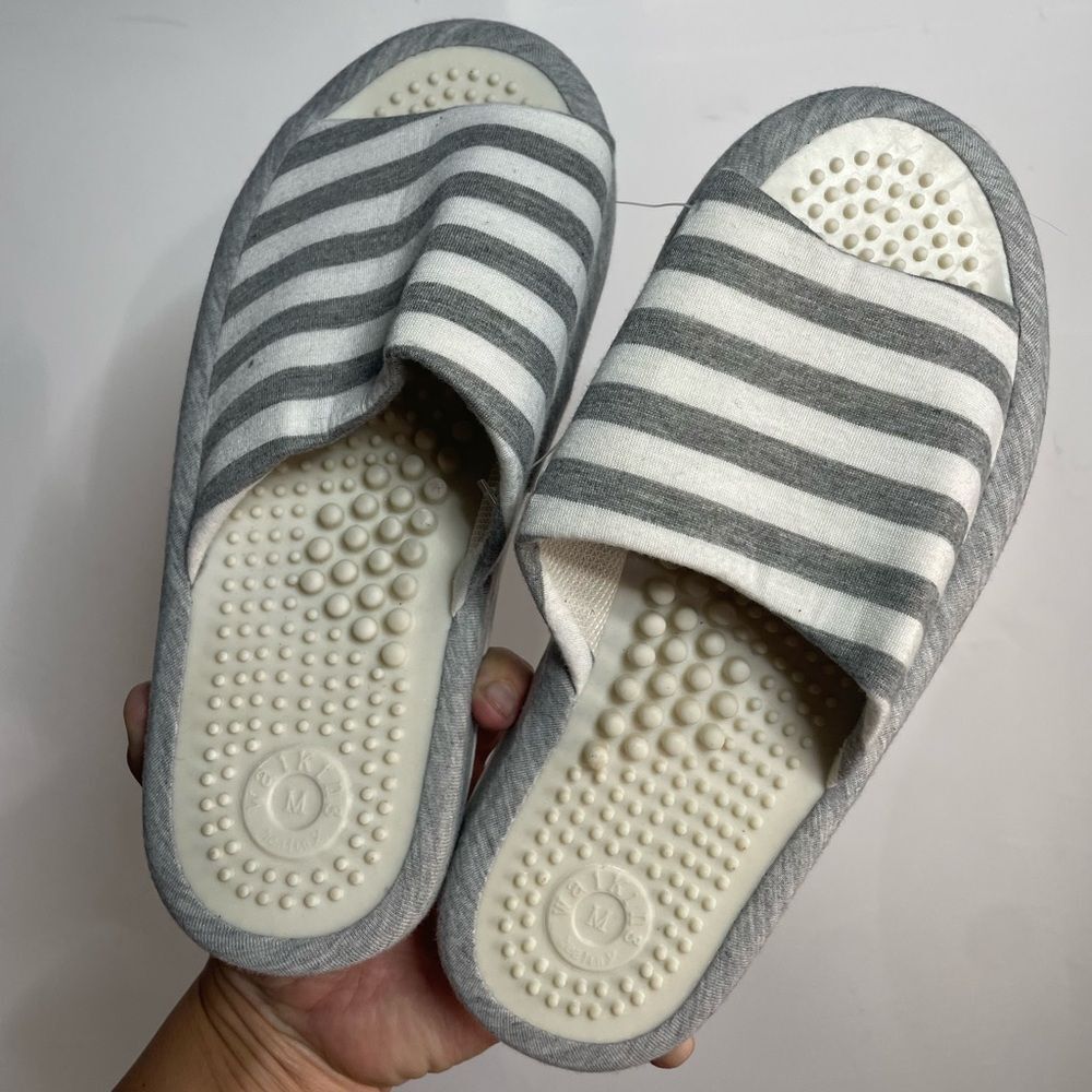 5 for‎ $25🔥Striped Shower Massage House Slipper Sandals Size 6.5/ Size 7